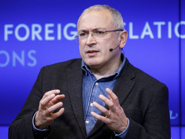 Mihail Hodorkovski arvioi Venäjän presidentti Vladimir Putinin suunnittelevan hyökkäystä Viroon, Latviaan ja Liettuaan.