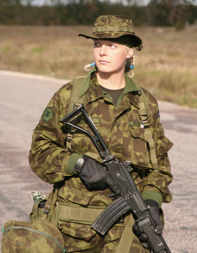 military_woman_estonia_army_000001.jpg