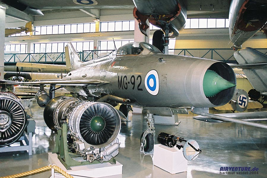 Museum_Finnland_MiG_21_F.jpg