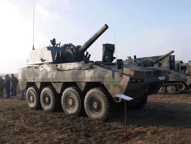 RAK_120mm_8x8_self-propelled_martar_carrier_armoured_vehicle_Poland_Polish_army_defense_industry_military_equipment_640_002.jpg