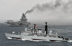 s300_HMS_Liverpool_shadows_Russian_carrier.jpg