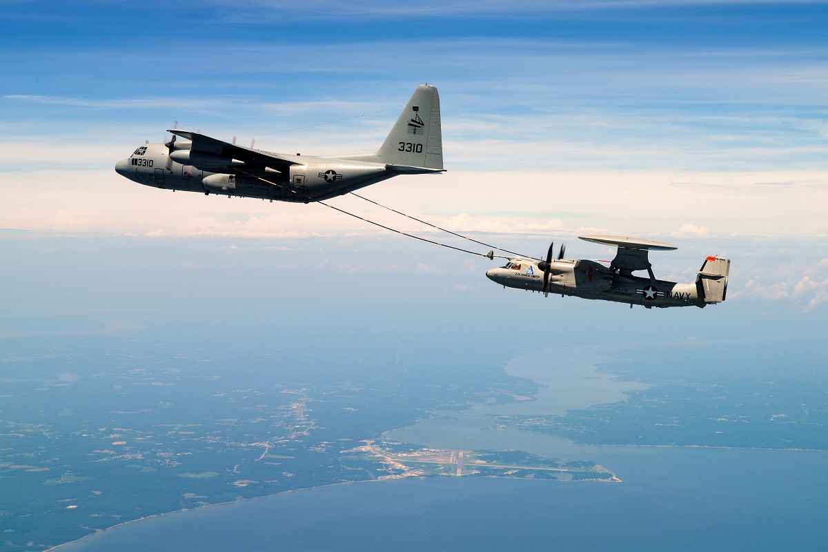 U.S.-Navy-Orders-5-Aerial-Refueling-Kits-for-its-E-2D-Advanced-Hawkeyes.jpg