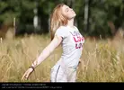 1678177-young-beautiful-girl-in-love-human-being-woman-nature-photocase-stock-photo-large[1].webp