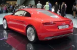 Audi_e-tron_Heck.webp