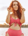 Thick redhead 2.jpg