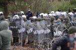 2021-11-08T150135Z_1987004638_RC2EQQ9E807B_RTRMADP_3_EUROPE-MIGRANTS-BELARUS-POLAND-BORDER.jpg