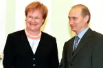 Vladimir_Putin_with_Tarja_Halonen-1.webp