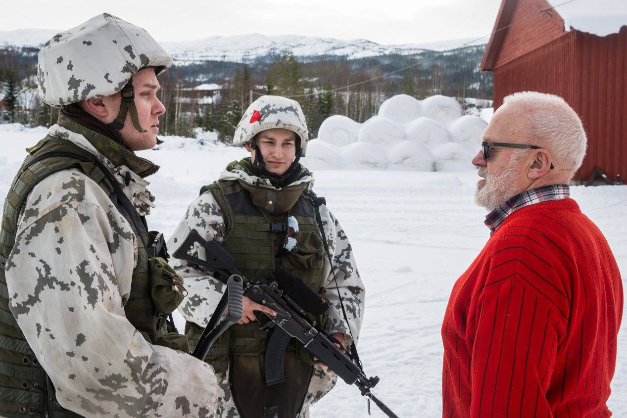 Cold Response 2016 taistellaan siviiliyhteiskunnan keskellä ja paikoin aivan norjalaisten takapihoilla