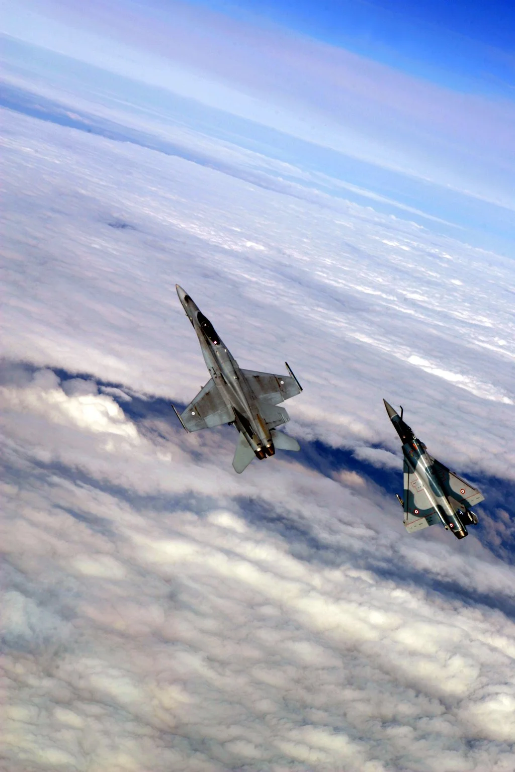 Finnish F/A-18C + French Air Force Mirage 2000-5F