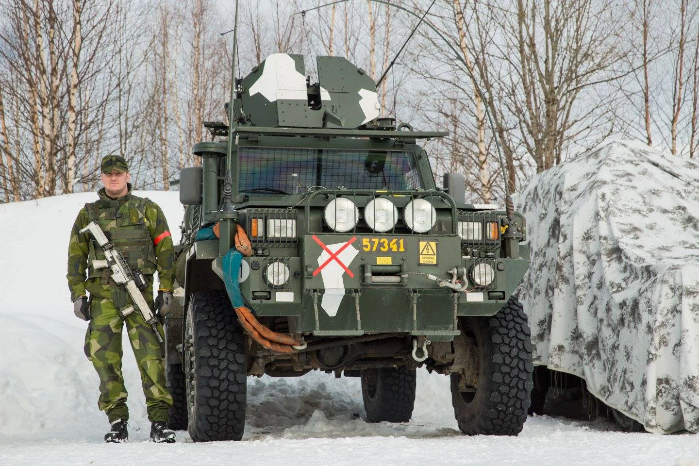 Ruotsalainen sotilas esikunta- ja viestikomppaniassa