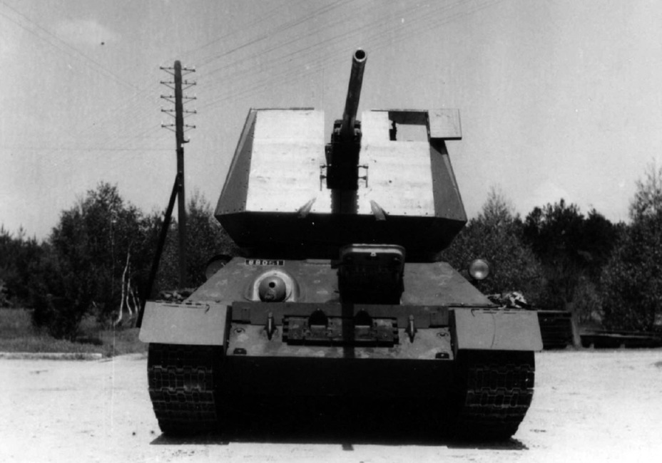 Prototype ZSU based on the T-34, 1953 - SU-100 in Czechoslovakia |  warspot.ru