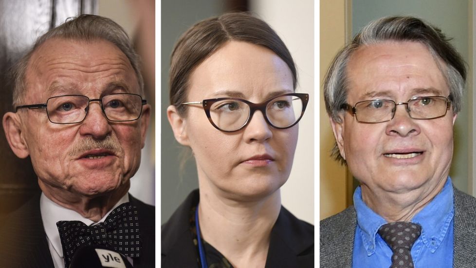 Valtiosääntöoikeuden emeritusprofessori Mikael Hidén (vas.), julkisoikeuden apulaisprofessori Anu Mutanen ja yleisen oikeustieteen emeritusprofessori Kaarlo Tuori.