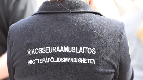 Oikeusministeriö on lykännyt enintään kuuden kuukauden vankeusrangaistusten aloittamista kesäkuun lopulle.