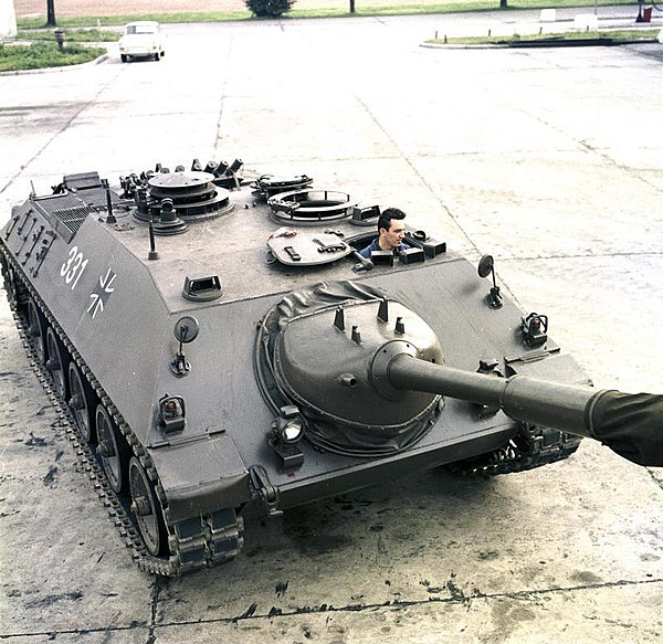600px-Bundesarchiv_B_145_Bild-F027421-0002%2C_Kanonenjagdpanzer_(KanJPz)_-_Jagdpanzer_Kanone_90_mm.jpg