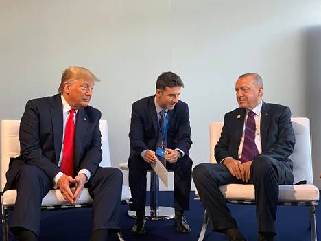 Yhdysvaltain presidentti Donald Trump tapasi Turkin presidentin Recep Tayyip Erdoğanin Naton huippukokouksessa Lontoossa joulukuussa 2019.