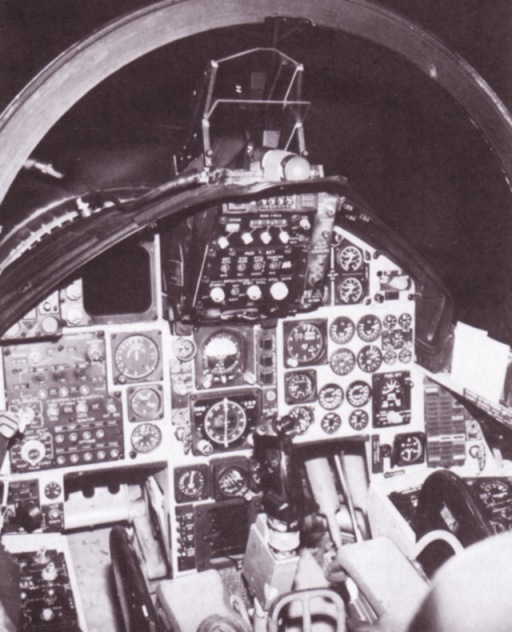 000-F-15A-Cockpit.jpg