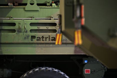 Noin 90 prosenttia Patrialta ostettavien panssariajoneuvojen tuotannosta toteutettaisiin Saksassa, Bloomberg kertoo.
