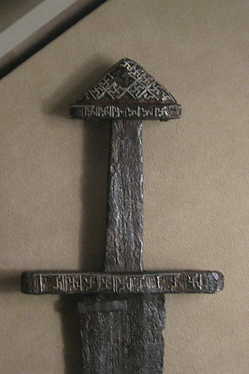 Swastika+Viking+Sword.jpg