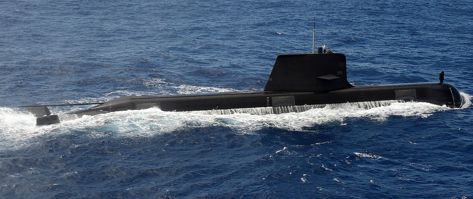 www.navalnews.com