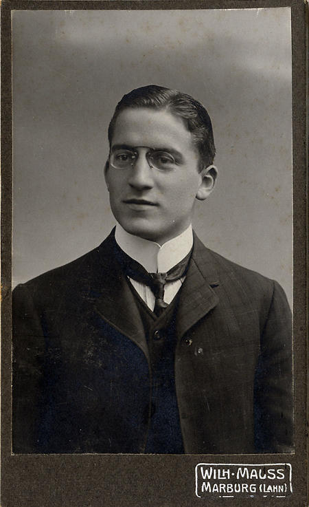 67-081.jpg