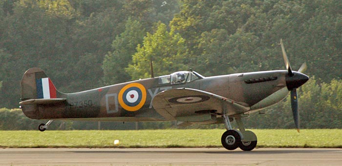 Spitfire-Mk-IIA.jpg