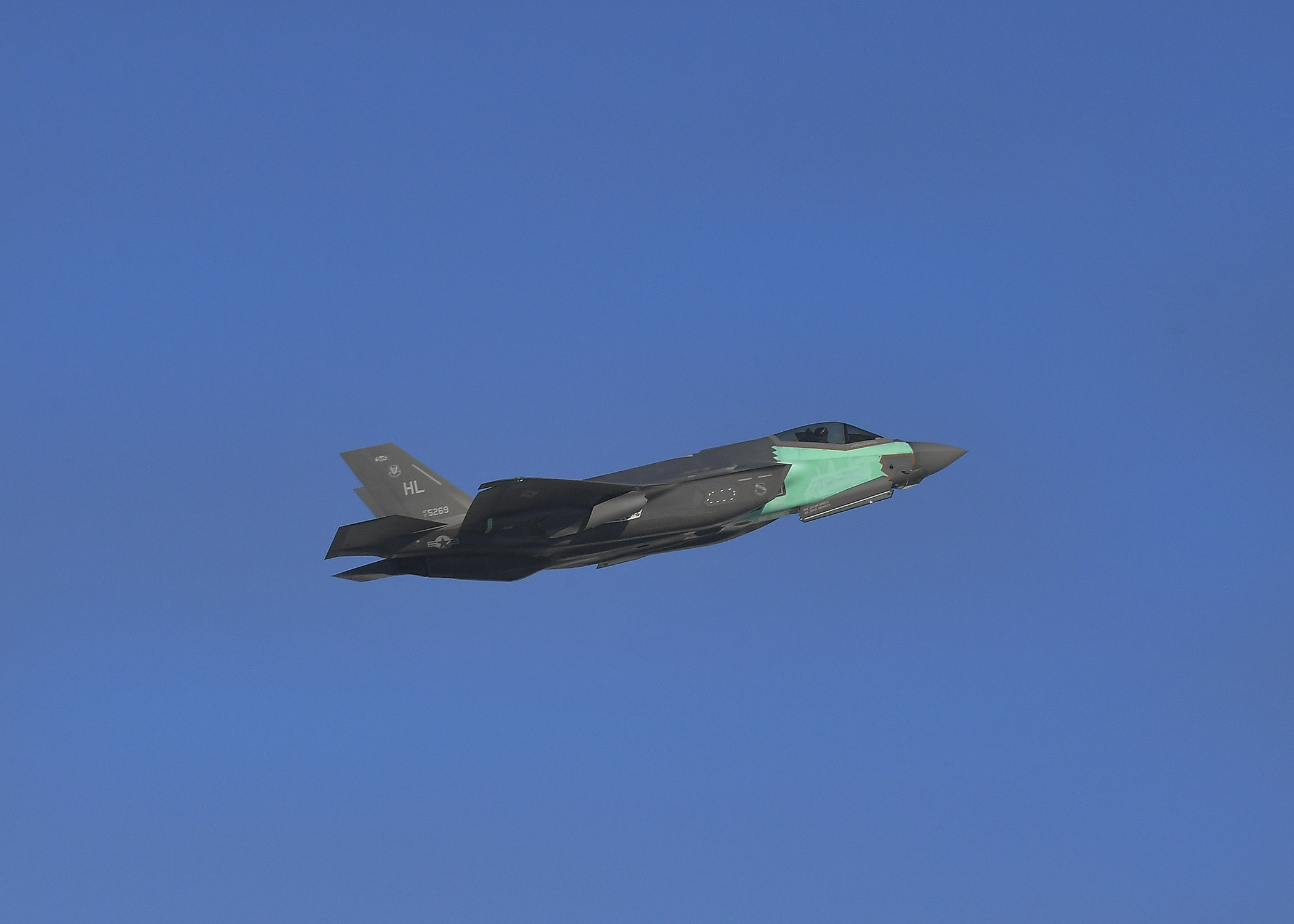 www.airandspaceforces.com