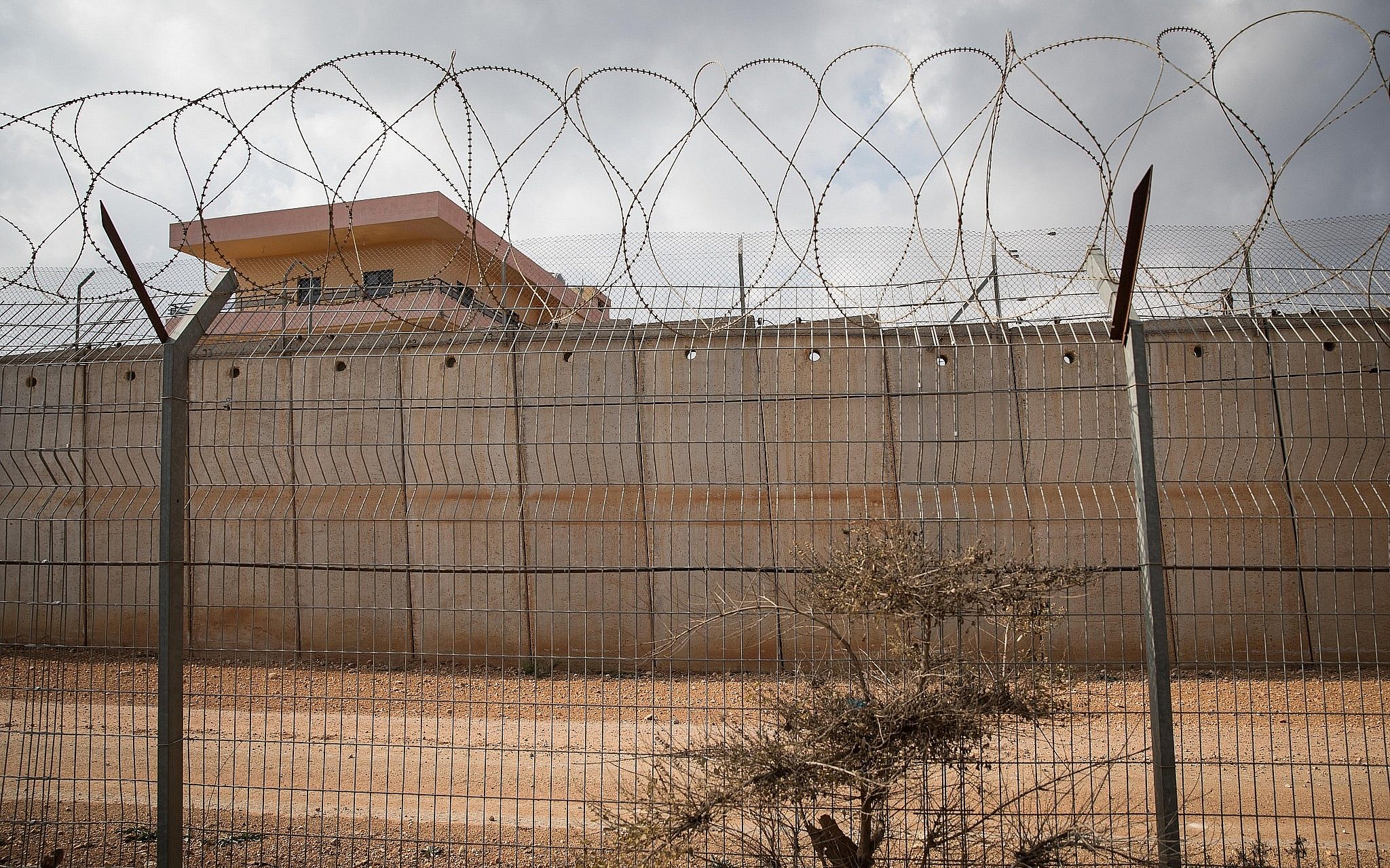 IDF troops arrest unarmed man who crossed border from Lebanon | The ...