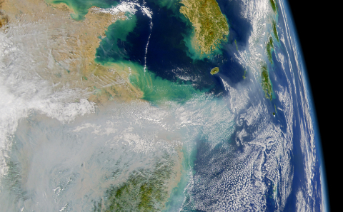 main_chairpollutionus.jpg