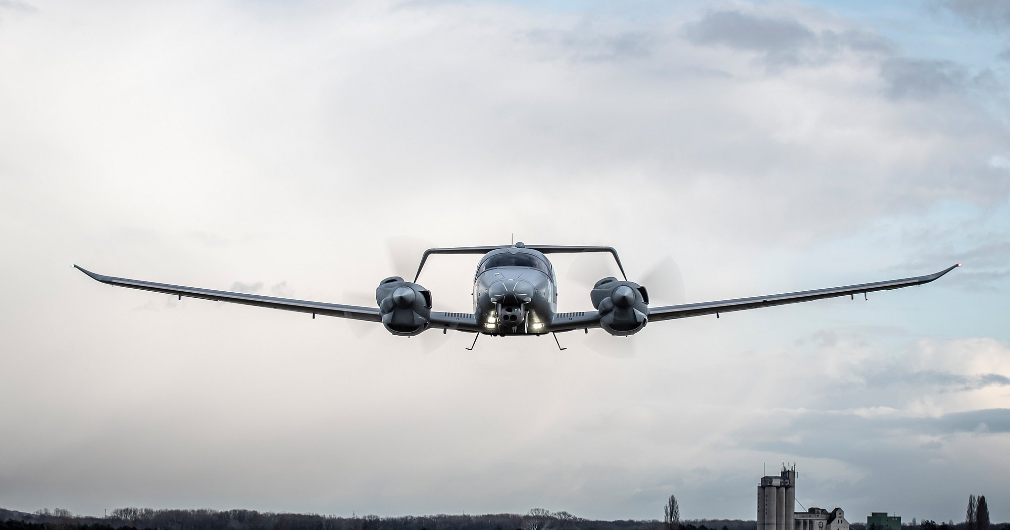 www.diamondaircraft.com