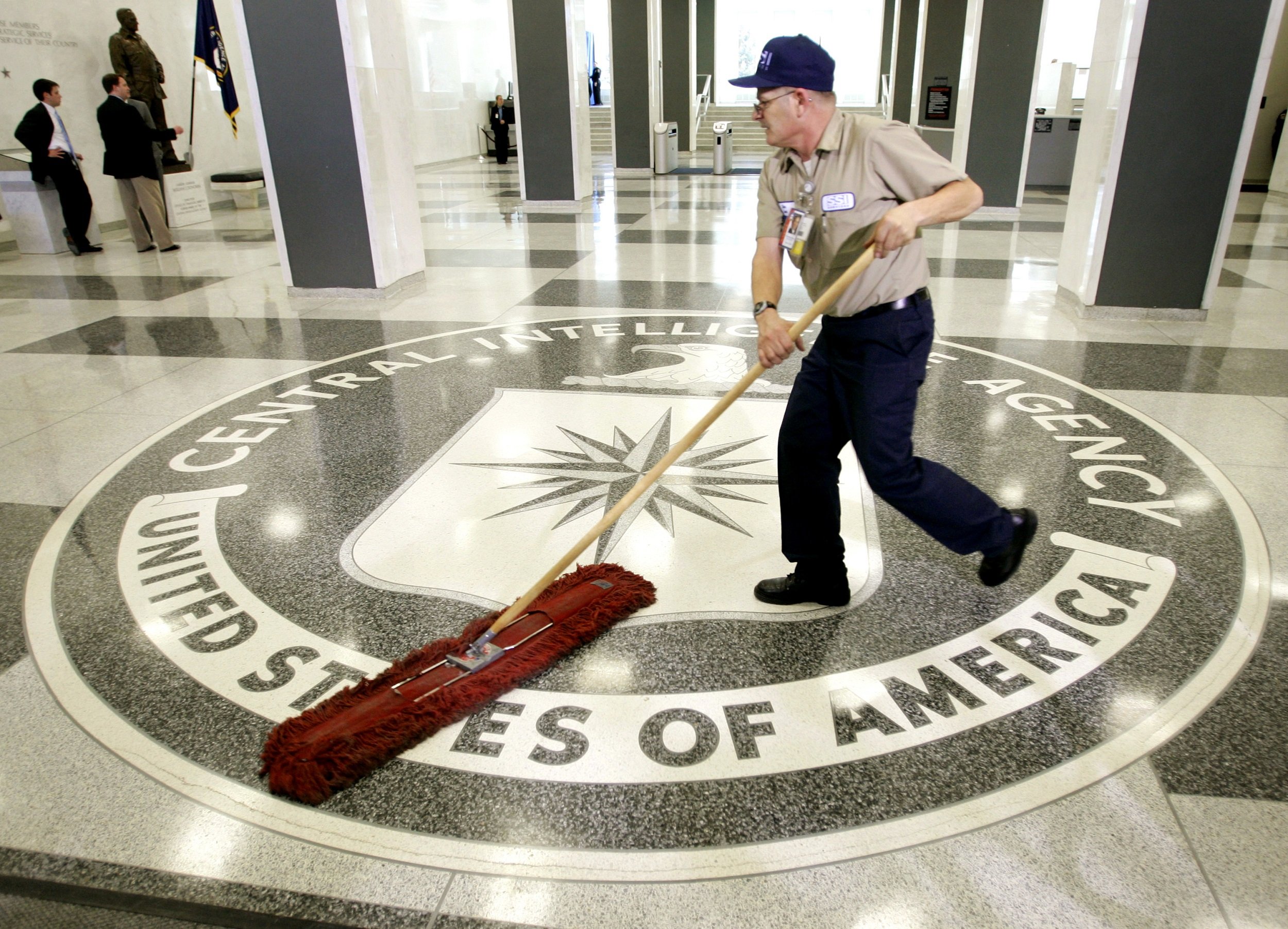 cia-logo22.jpg