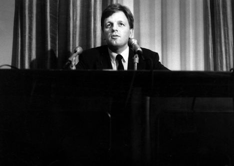 Tuore pääministeri Esko Aho vuonna 1991.