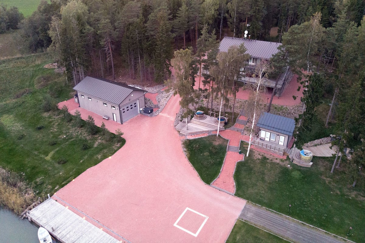 13-3-10420401.jpg