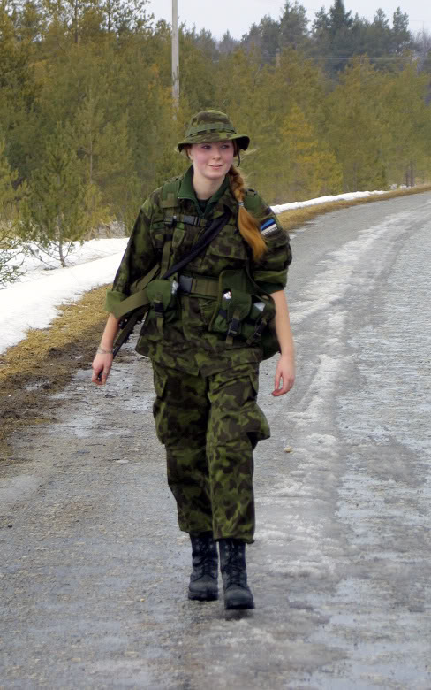 Estonia_female_sodier.jpg