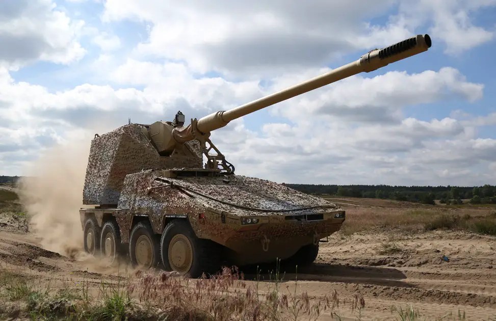 RCH 155 Self-Propelled Artillery System - MilitaryLeak