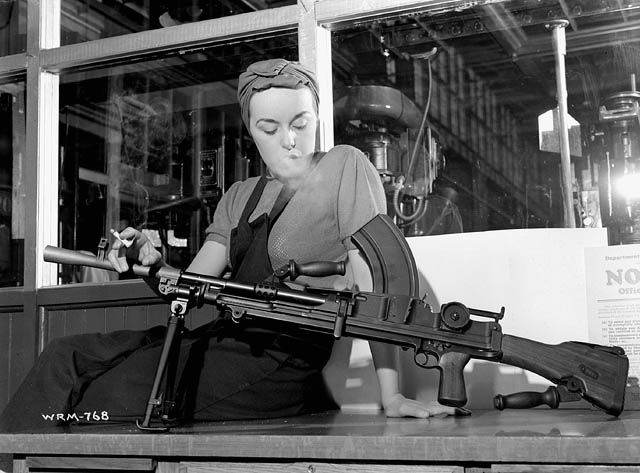 ronnie_the_bren_gun_girl.jpg