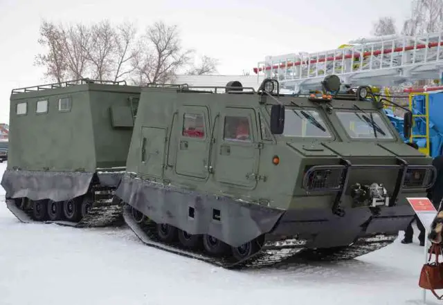Armored_articulated_all-terrain_tracked_carrier_DT-3PM_unveiled_for_the_first_time_640_001.jpg