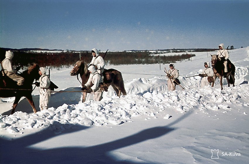 hrr-on-horses-and-skis.jpg