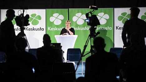 Keskustan puoluekokous valitsi Annika Saarikon puolueen puheenjohtajaksi viime syyskuussa.