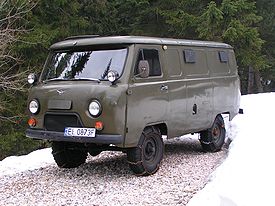 275px-UAZ-Bus.jpg