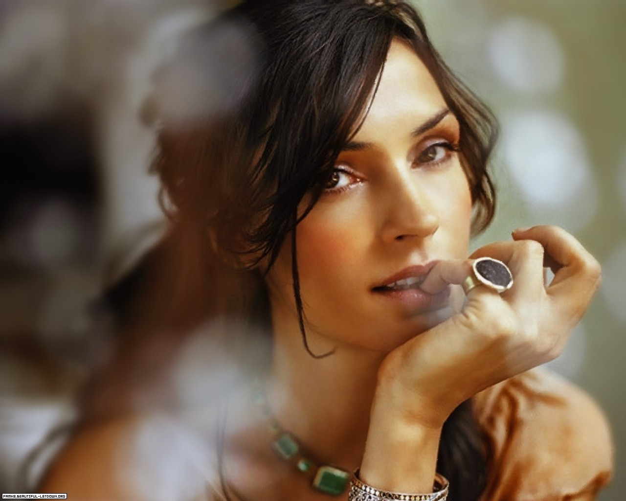 444582-famke-janssen-1280x1024.jpg