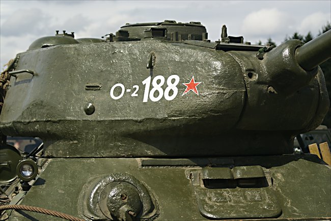 t34-85-tank-188.jpg