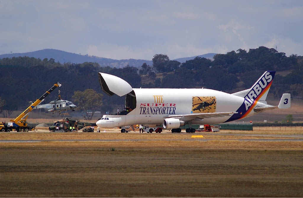 Airbus_Beluga_CBR_2003_Pryde.jpg