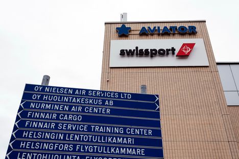 Aviatorin logo Helsinki-Vantaan lentokenttäalueella. Kuva on vuodelta 2020.