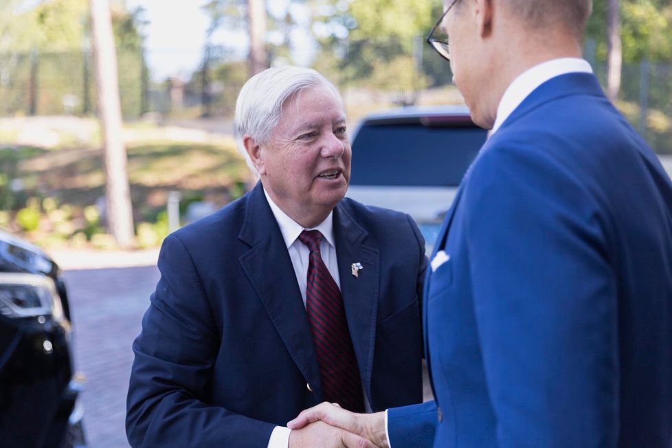 Senaattori Lindsey Graham saapui elokuussa 2024 presidentti Alexander Stubbin luo Helsinkiin.