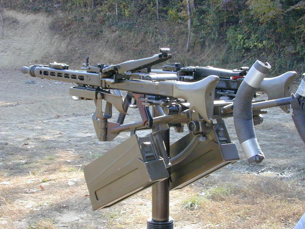 dual-mg42.jpg