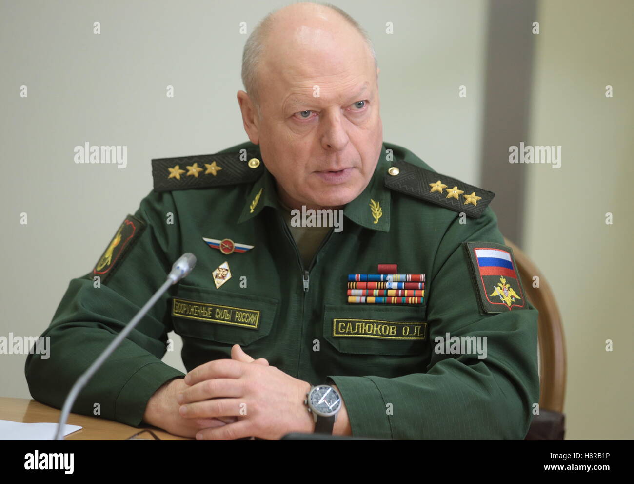 sochi-russia-16th-nov-2016-col-gen-oleg-salyukov-commander-in-chief-H8RB1P.jpg