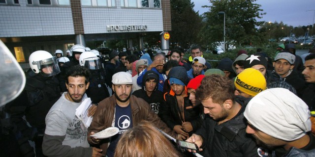 turvapaikanhakijat-mielenilmaus-640x320.jpg