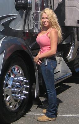 female-truck-driver-talks-safety-to-change-the-negative-image-of-truckers-21256257.jpg