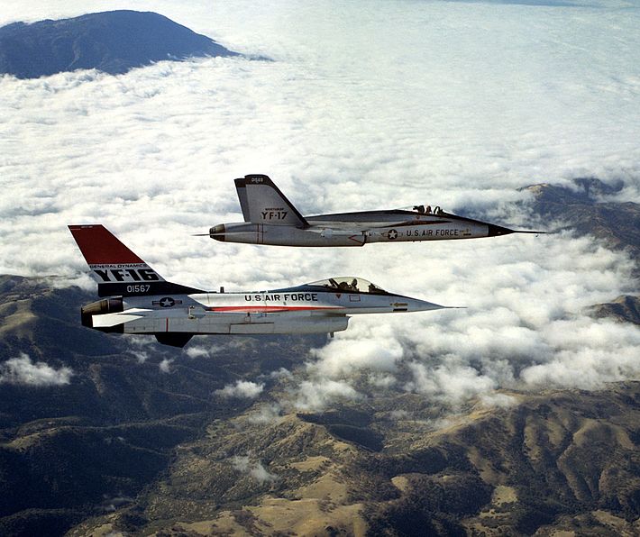 710px-YF-16_and_YF-17_in_flight.jpg