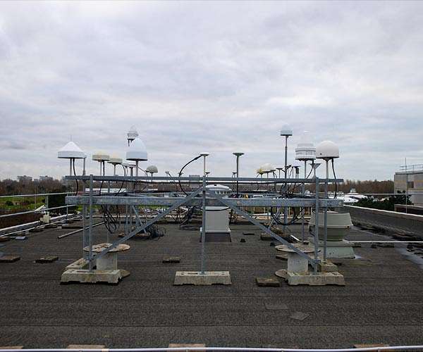 estec-esa-navigation-laboratory-antennas-roof-top-hg.jpg